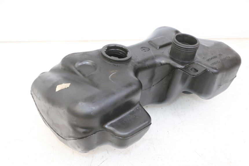 photo de SERBATOIO CARBURANTE  PEUGEOT SPEEDFIGHT 2 LC 50 (2000 - 2009) - Altra angolazione