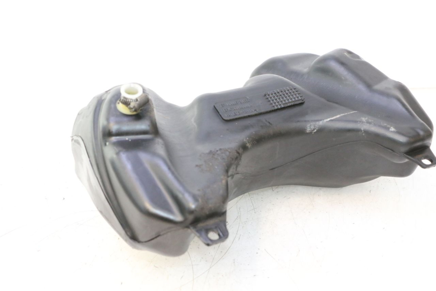 photo de SERBATOIO CARBURANTE PEUGEOT SPEEDFIGHT LC 50 (1996 - 2002) - Altra angolazione