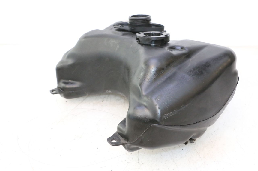 photo de SERBATOIO CARBURANTE PEUGEOT SPEEDFIGHT LC 50 (1996 - 2002) - Primo piano tecnico