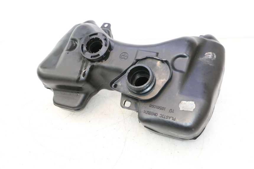 photo de SERBATOIO CARBURANTE PEUGEOT SPEEDFIGHT LC 50 (1996 - 2002) - Dettagli dei punti di fissaggio