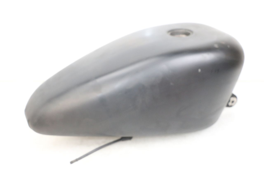photo de SERBATOIO CARBURANTE  HARLEY DAVIDSON SPORTSTER XL CUSTOM 1200 (2003 - 2004) - Zoom sullo stato d'uso