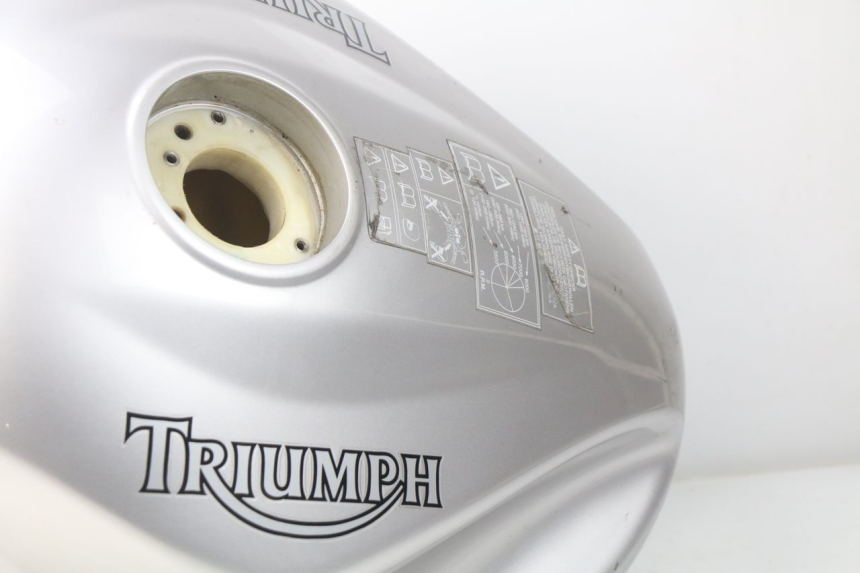 photo de Serbatoio carburante TRIUMPH SPRINT ST ABS 1050 (2005 - 2007) - Primo piano ad alta risoluzione