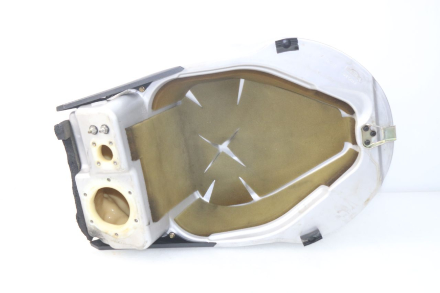 photo de Serbatoio carburante TRIUMPH SPRINT ST ABS 1050 (2005 - 2007) - Primo piano tecnico