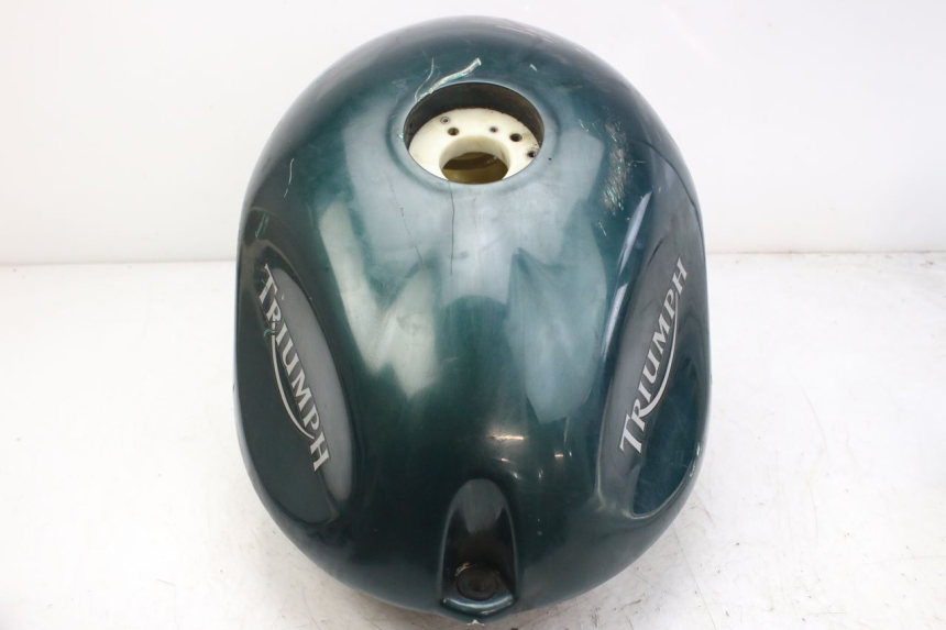 photo de SERBATOIO CARBURANTE TRIUMPH SPRINT ST 955 (1999 - 2001) - Dettagli dei punti di fissaggio