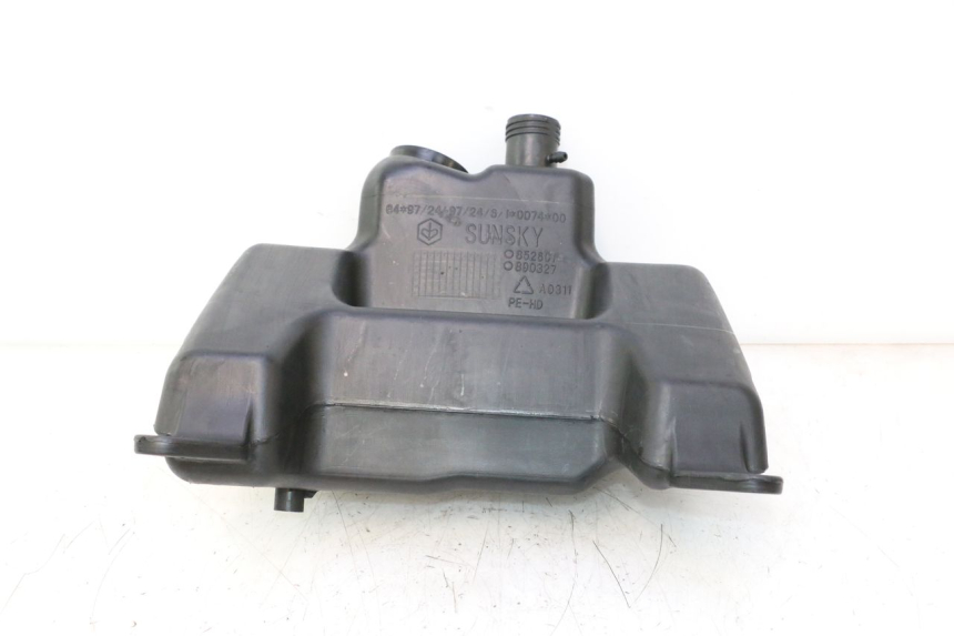 photo de SERBATOIO CARBURANTE APRILIA SR 2T 50 (2012 - 2017) - Altra angolazione