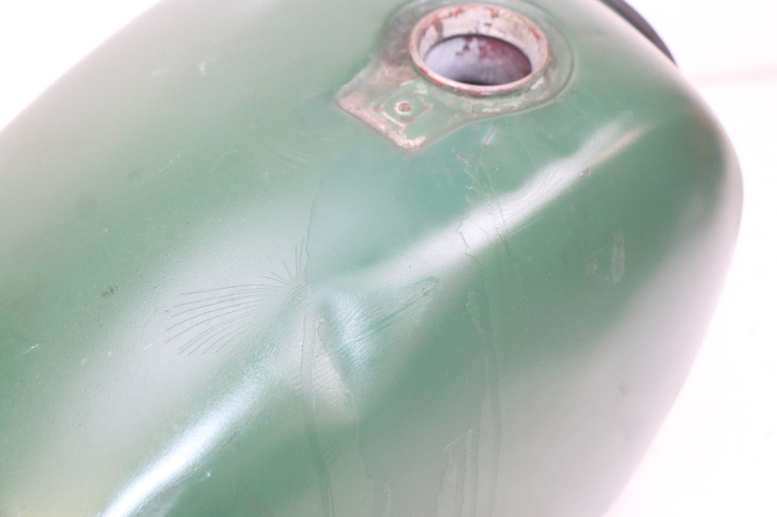 photo de SERBATOIO CARBURANTE YAMAHA SR 125 (1982 - 2003) - Altra vista dell'articolo