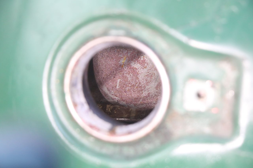 photo de SERBATOIO CARBURANTE YAMAHA SR 125 (1982 - 2003) - Zoom sullo stato d'uso