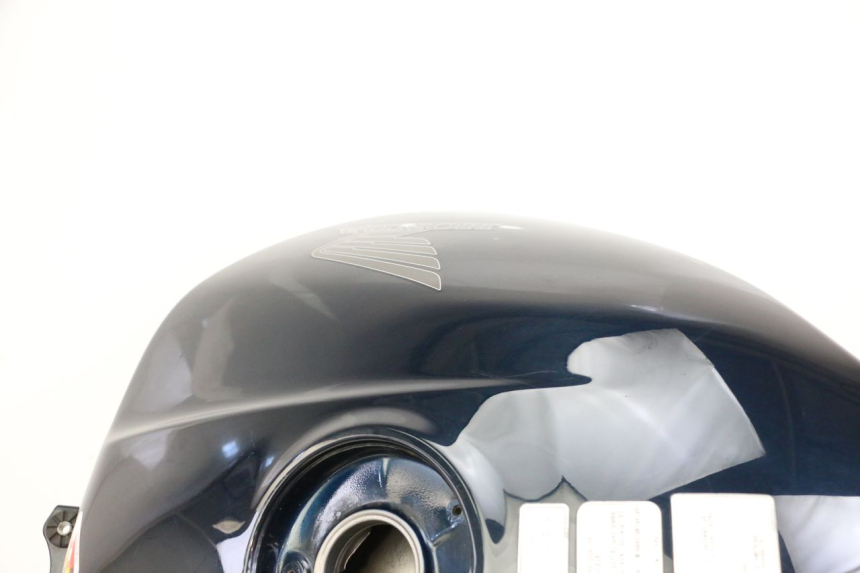 photo de SERBATOIO CARBURANTE  HONDA ST PAN EUROPEAN 1300 (2002 - 2013) - Dettaglio del componente