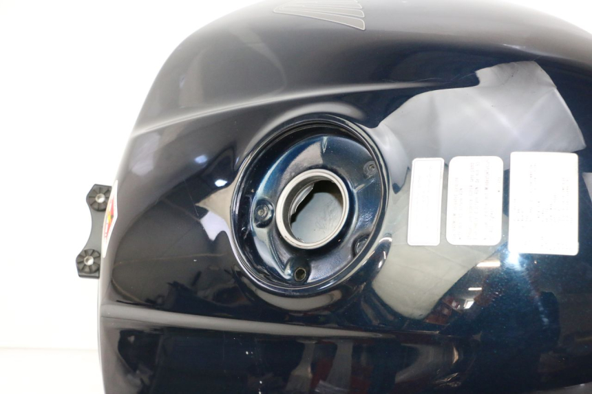 photo de SERBATOIO CARBURANTE  HONDA ST PAN EUROPEAN 1300 (2002 - 2013) - Altra angolazione