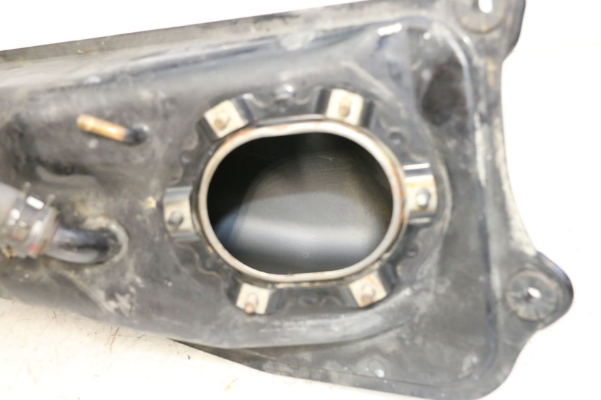 photo de SERBATOIO CARBURANTE  HONDA ST PAN EUROPEAN 1300 (2002 - 2013) - Zoom sullo stato d'uso