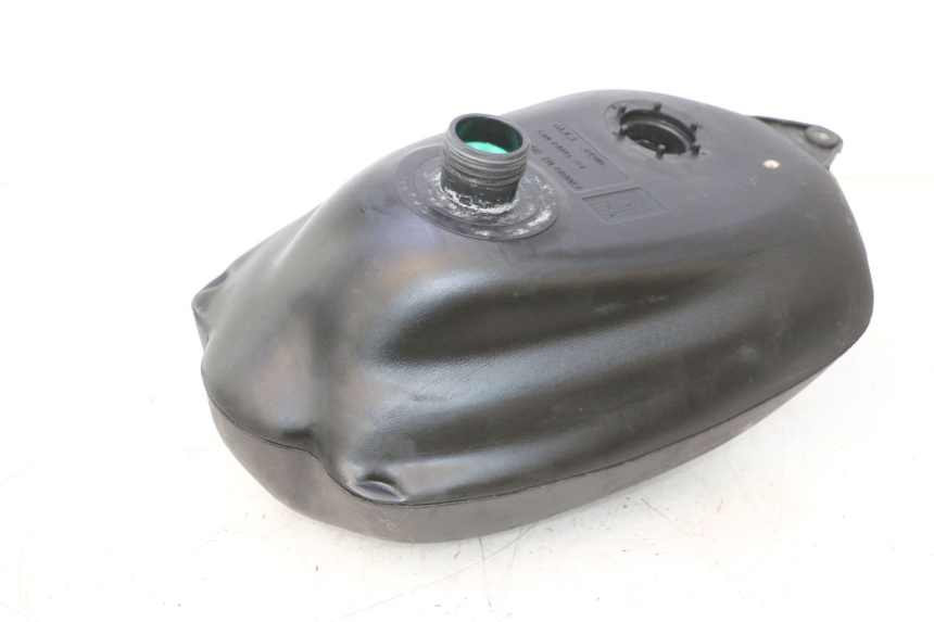 photo de SERBATOIO CARBURANTE MBK STUNT NAKED 50 (2004 - 2018) - Primo piano tecnico