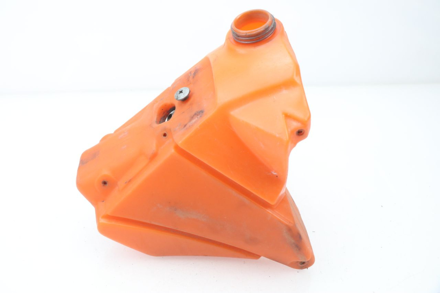 photo de Serbatoio carburante KTM SX 85 (2003 - 2012) - Primo piano tecnico