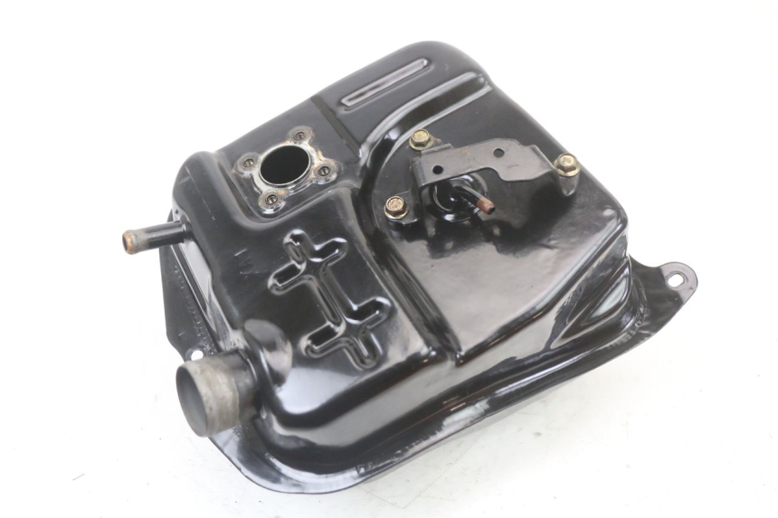 photo de SERBATOIO CARBURANTE SYM ORBIT III 3 4T 50 (2018 - 2021) - Zoom sullo stato d'uso