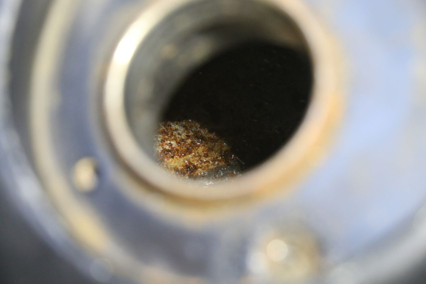 photo de SERBATOIO CARBURANTE  YAMAHA TDR DELTABOX 125 (1997 - 2003) - Caratteristiche distintive