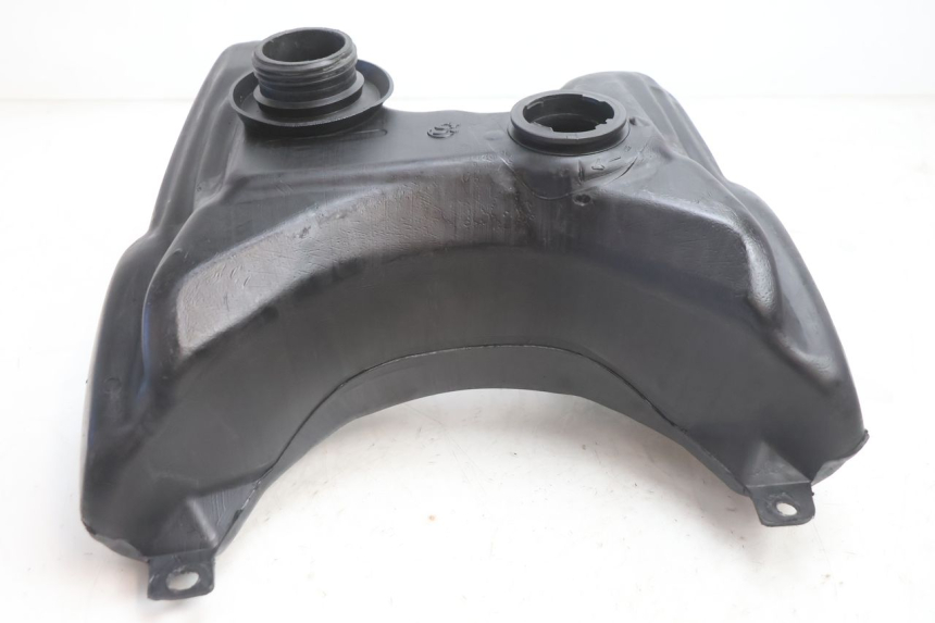 photo de SERBATOIO CARBURANTE  PEUGEOT TREKKER TKR 50 (2005 - 2014) - Altra angolazione
