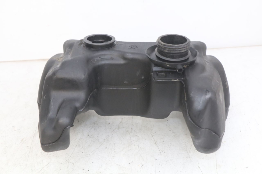 photo de SERBATOIO CARBURANTE PEUGEOT TREKKER 50 (1998 - 2004) - Altra angolazione