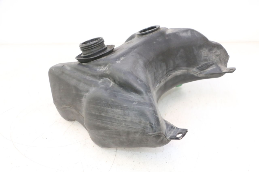 photo de SERBATOIO CARBURANTE PEUGEOT TREKKER 50 (1995 - 2004) - Primo piano tecnico