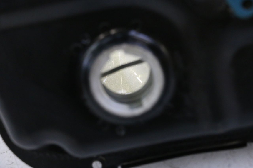 photo de SERBATOIO CARBURANTE  PEUGEOT TWEET 4T 50 (2014 - 2019) - Dettaglio del componente