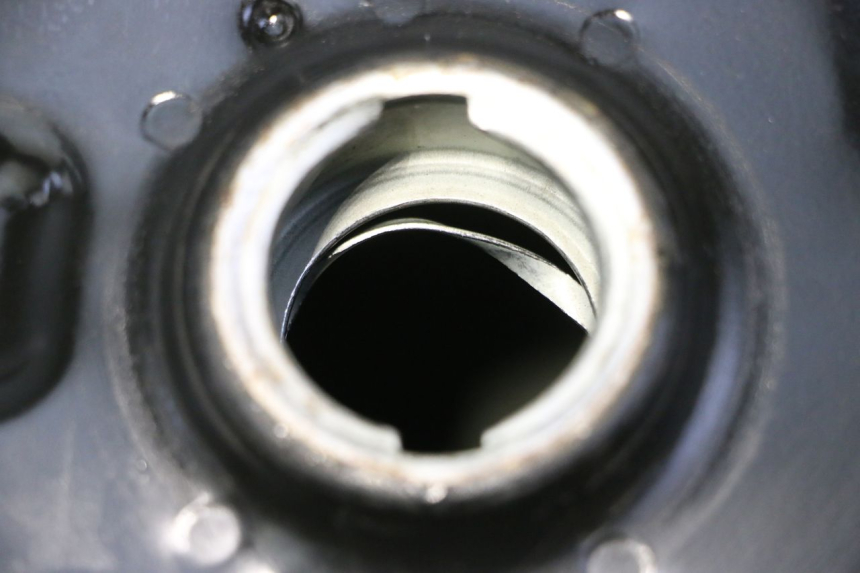 photo de SERBATOIO CARBURANTE  PEUGEOT TWEET PRO CARGO 50 (2018 - 2022) - Zoom sullo stato d'uso