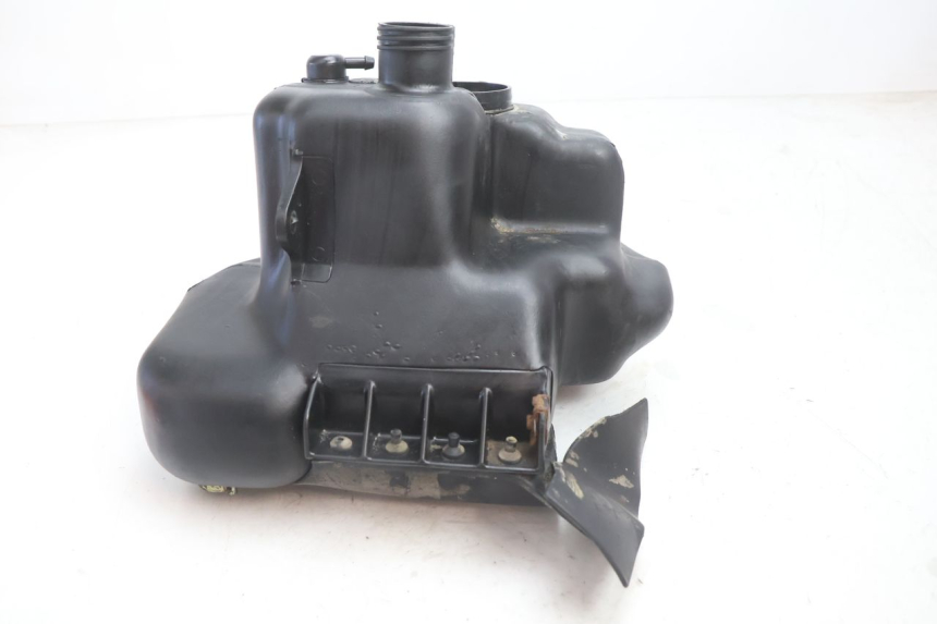 photo de SERBATOIO CARBURANTE  PIAGGIO TYPHOON 50 (2000 - 2009) - Altra angolazione