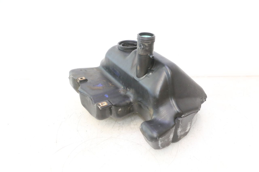 photo de SERBATOIO CARBURANTE PIAGGIO VESPA LX 2T 50 (2005 - 2013) - Dettagli dei punti di fissaggio
