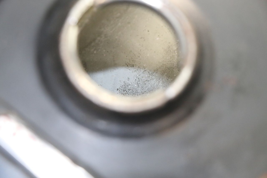 photo de SERBATOIO CARBURANTE  PIAGGIO VESPA PK FL 2T 50 (1990 - 1996) - Zoom sullo stato d'uso