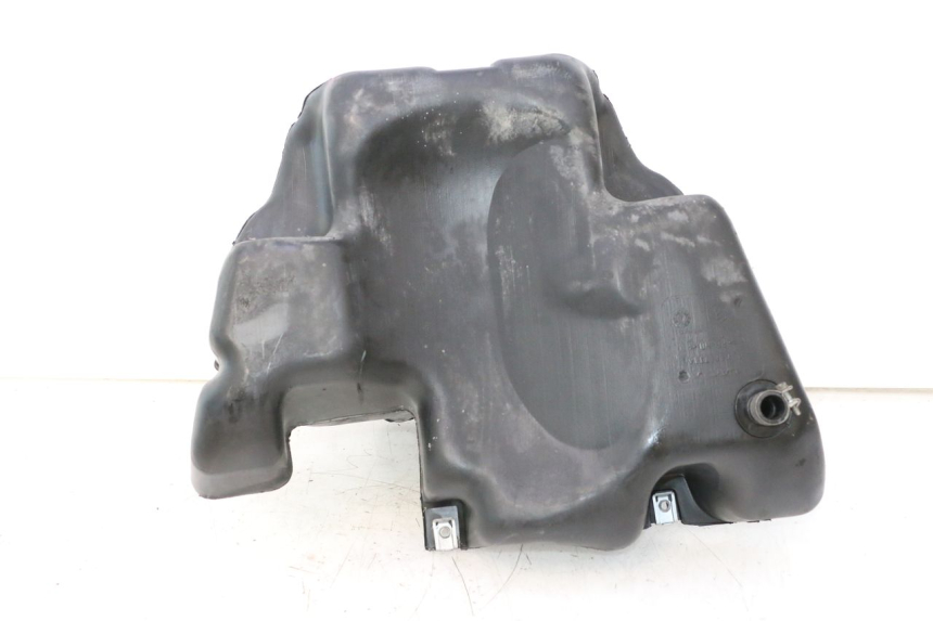 photo de SERBATOIO CARBURANTE PIAGGIO VESPA S 2T 50 (2007 - 2014) - Zoom sullo stato d'uso