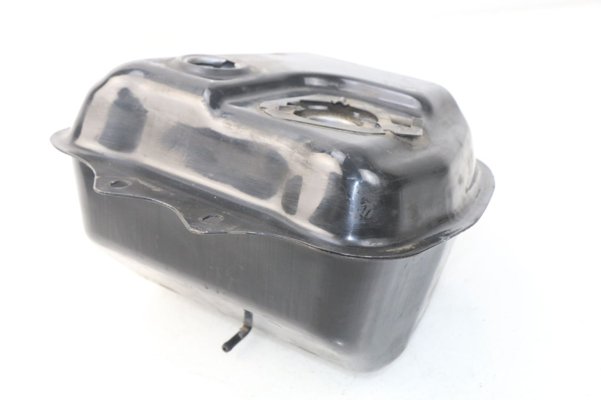 photo de SERBATOIO CARBURANTE EUROCKA VIRTUALITY GT 4T 50 (2011 - 2017) - Primo piano tecnico