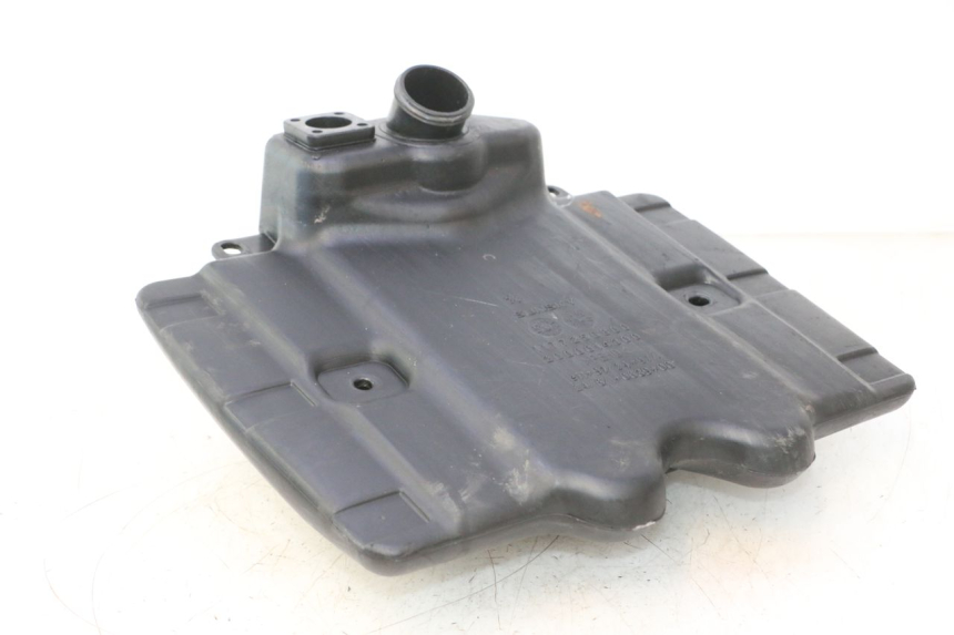 photo de SERBATOIO CARBURANTE PEUGEOT VIVACITY NEW 2T 50 (2008 - 2017) - Dettagli dei punti di fissaggio