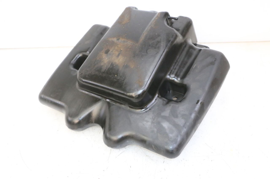 photo de SERBATOIO CARBURANTE PEUGEOT VIVACITY NEW 4T 50 (2008 - 2017) - Primo piano tecnico