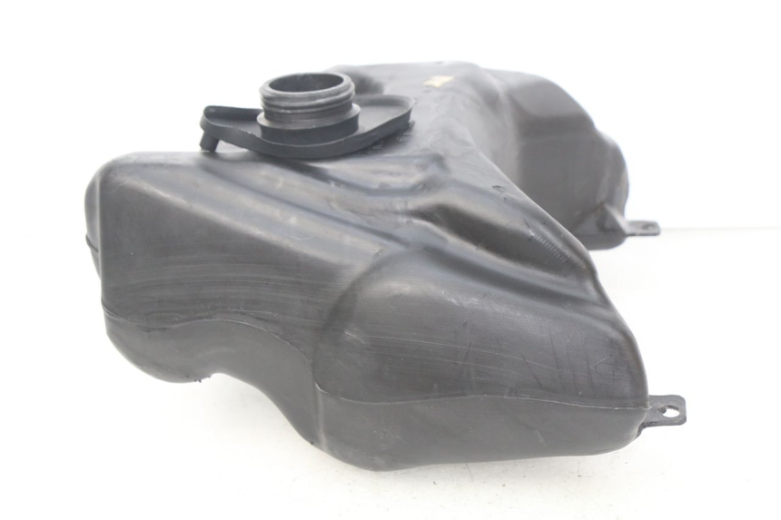 photo de SERBATOIO CARBURANTE PEUGEOT VIVACITY 50 (1998 - 2003) - Altra angolazione