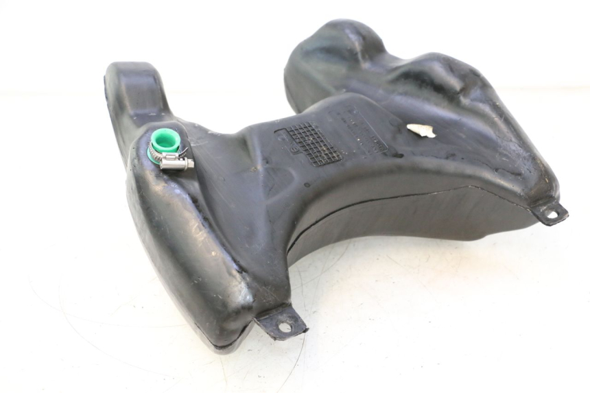 photo de Serbatoio carburante PEUGEOT VIVACITY 50 (2004 - 2009) - Altra angolazione
