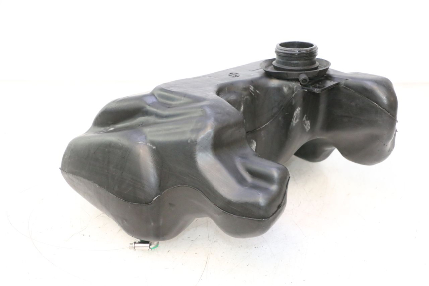 photo de Serbatoio carburante PEUGEOT VIVACITY 50 (2004 - 2009) - Primo piano tecnico