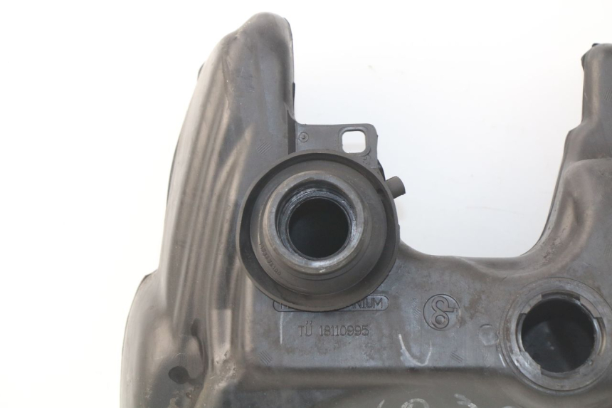 photo de Serbatoio carburante PEUGEOT VIVACITY 100 (1999 - 2008) - Vista d'insieme del prodotto