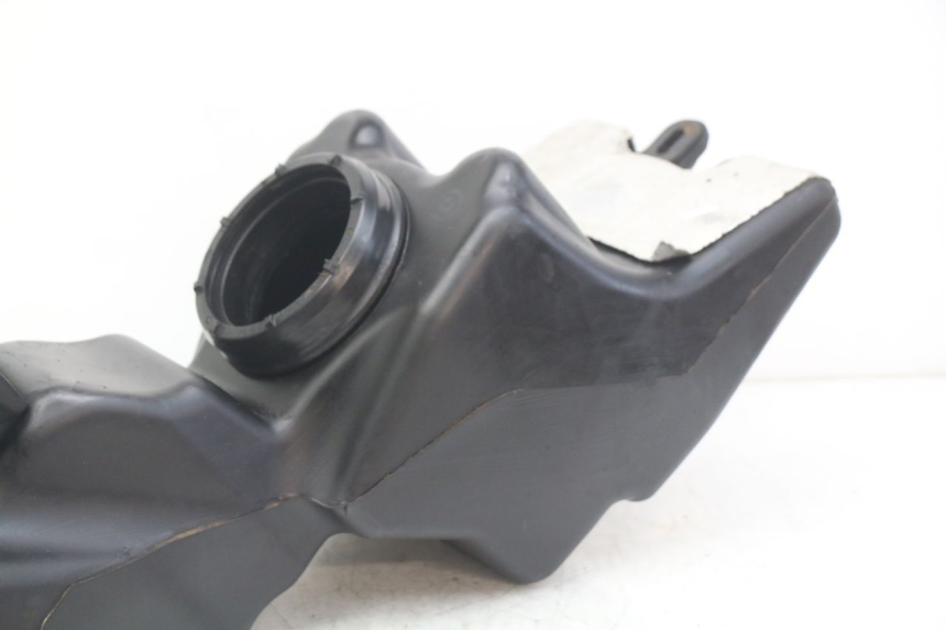 photo de SERBATOIO CARBURANTE YAMAHA X-CITY XCITY 125 (2007 - 2013) - Dettagli dei punti di fissaggio