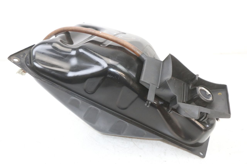 photo de SERBATOIO CARBURANTE YAMAHA XMAX X-MAX ABS 125 (2017 - 2020) - Zoom sullo stato d'uso