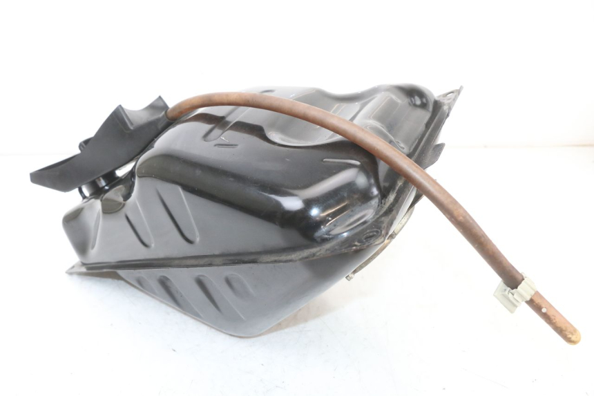 photo de SERBATOIO CARBURANTE YAMAHA XMAX X-MAX ABS 125 (2017 - 2020) - Primo piano tecnico