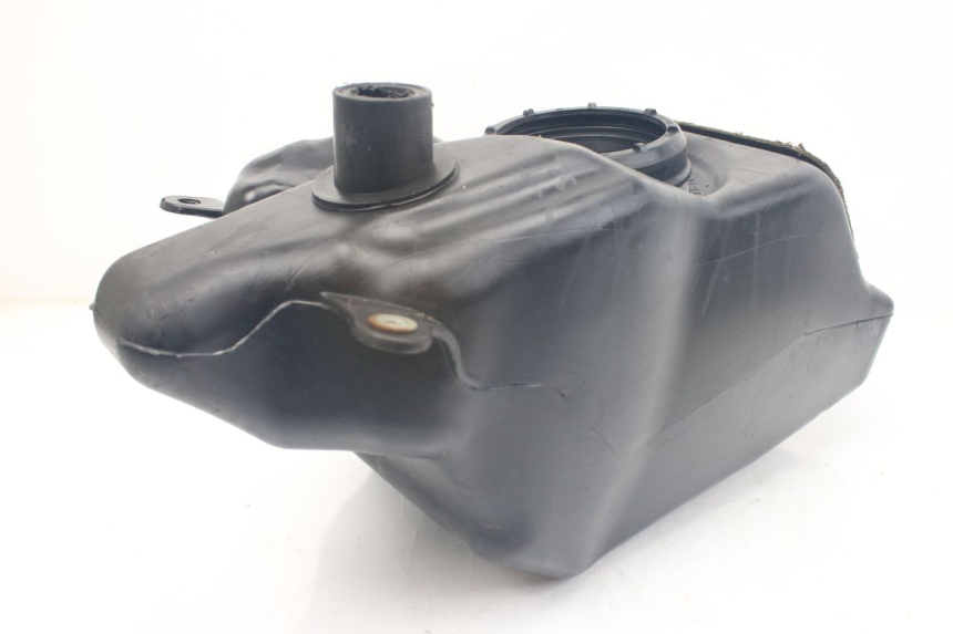photo de SERBATOIO CARBURANTE YAMAHA XMAX X-MAX 125 (2006 - 2009) - Stato della superficie e materiale