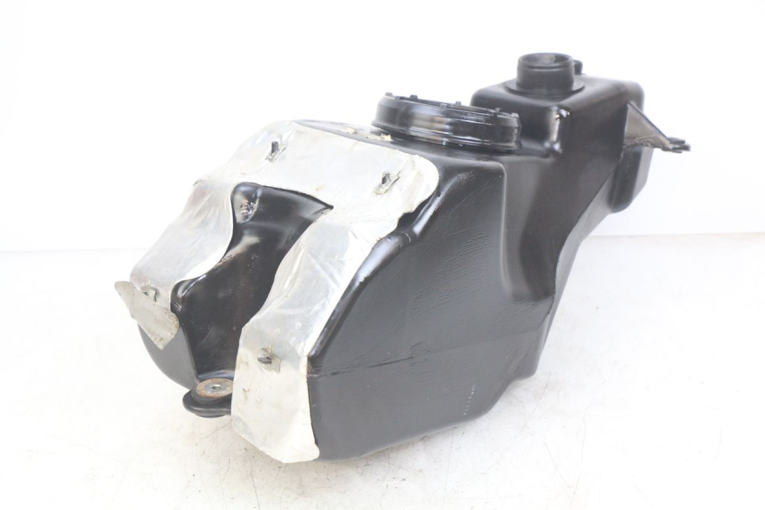 photo de SERBATOIO CARBURANTE YAMAHA X-MAX XMAX 125 (2010 - 2013) - Altra angolazione