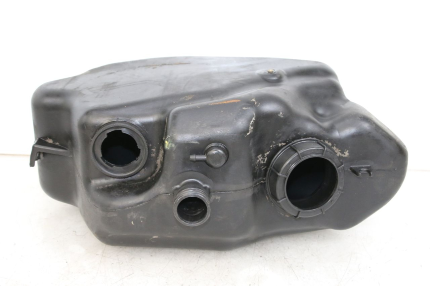 photo de SERBATOIO CARBURANTE PIAGGIO X10 125 (2012 - 2017) - Altra angolazione