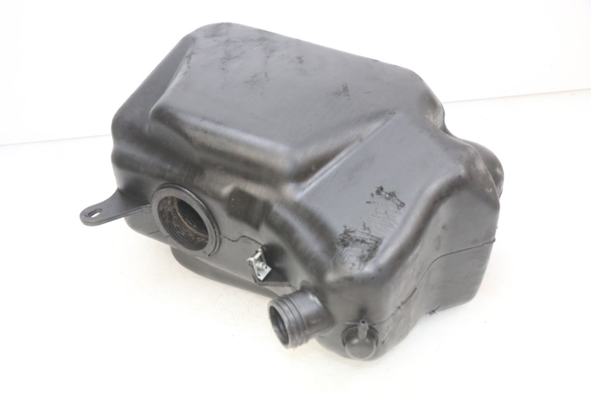 photo de SERBATOIO CARBURANTE PIAGGIO X9 EVOLUTION 250 (2003 - 2007) - Zoom sullo stato d'uso