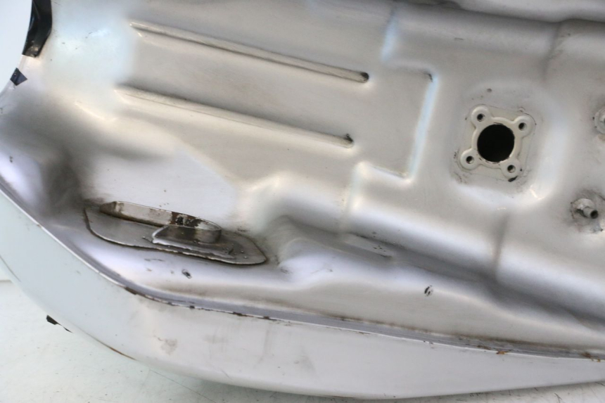 photo de SERBATOIO CARBURANTE  YAMAHA XJR 1300 (1998 - 2002) - Zoom sullo stato d'uso