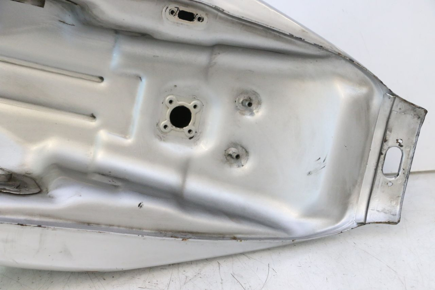 photo de SERBATOIO CARBURANTE  YAMAHA XJR 1300 (1998 - 2002) - Altra angolazione