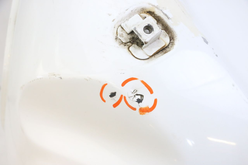 photo de SERBATOIO CARBURANTE  HONDA XLV VARADERO 125 (2000 - 2006) - Dettaglio del componente