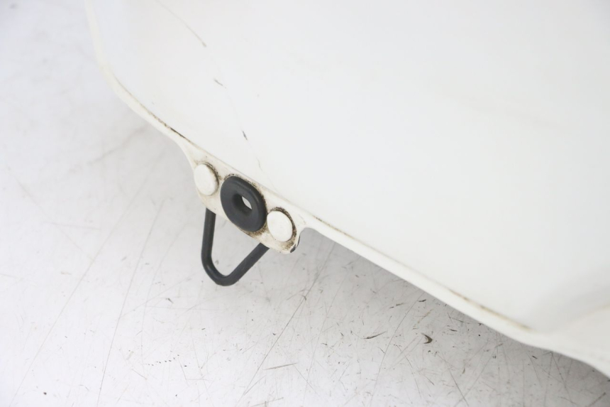 photo de SERBATOIO CARBURANTE  HONDA XLV VARADERO 125 (2000 - 2006) - Zoom sullo stato d'uso