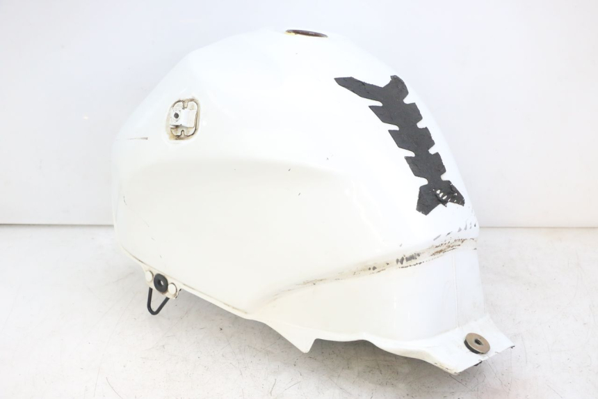 photo de SERBATOIO CARBURANTE  HONDA XLV VARADERO 125 (2000 - 2006) - Dettagli dei punti di fissaggio