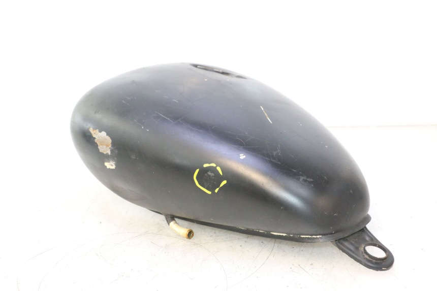 photo de SERBATOIO CARBURANTE  YAMAHA XV VIRAGO 535 (1988 - 2004) - Caratteristiche distintive
