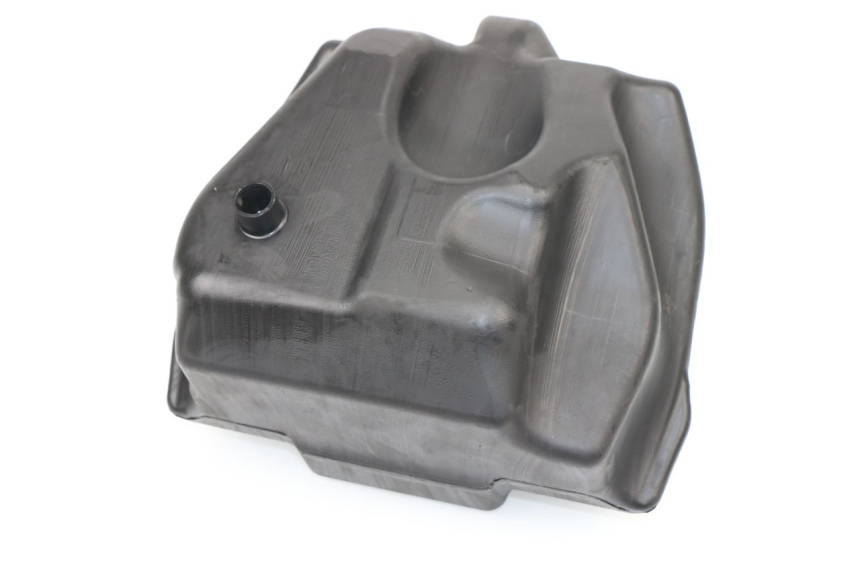 photo de Serbatoio carburante YAMAHA BW'S NAKED 50 (2008 - 2019) - Zoom sullo stato d'uso