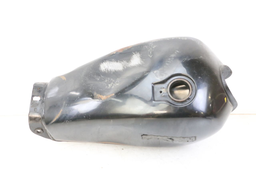 photo de SERBATOIO CARBURANTE YAMAHA SR 125 (1982 - 2003) - Dettagli dei punti di fissaggio