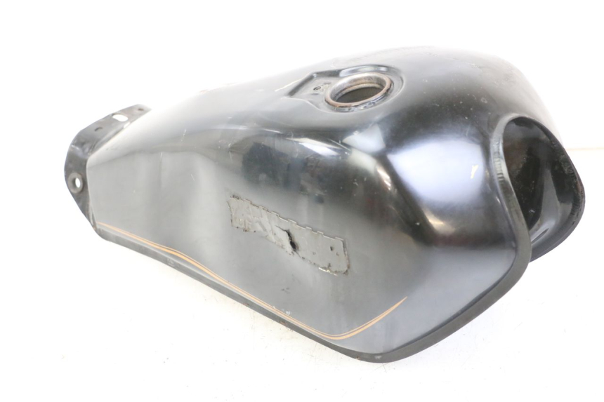 photo de SERBATOIO CARBURANTE YAMAHA SR 125 (1982 - 2003) - Stato della superficie e materiale